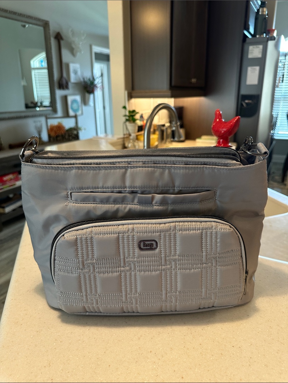 Lug Samba, light grey/blue stripes interior